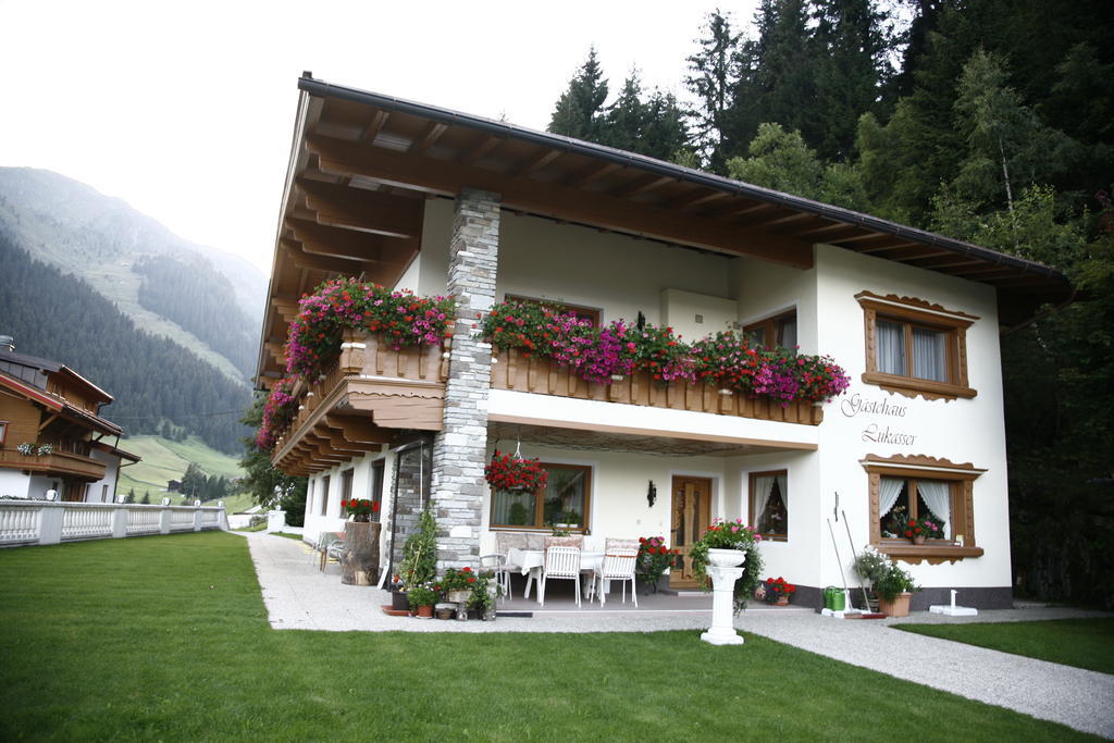 Gaestehaus Lukasser Hippach Exterior foto